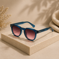Lavénci Solbriller – Blå Stel & Rosa Gradient Glas