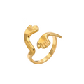 Kram Ring med Hænder i Guld